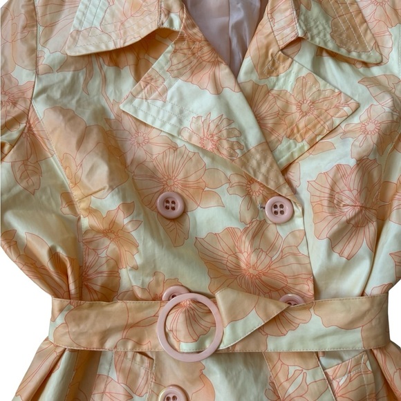 Floral Beige Trench Coat - Picture 4 of 10